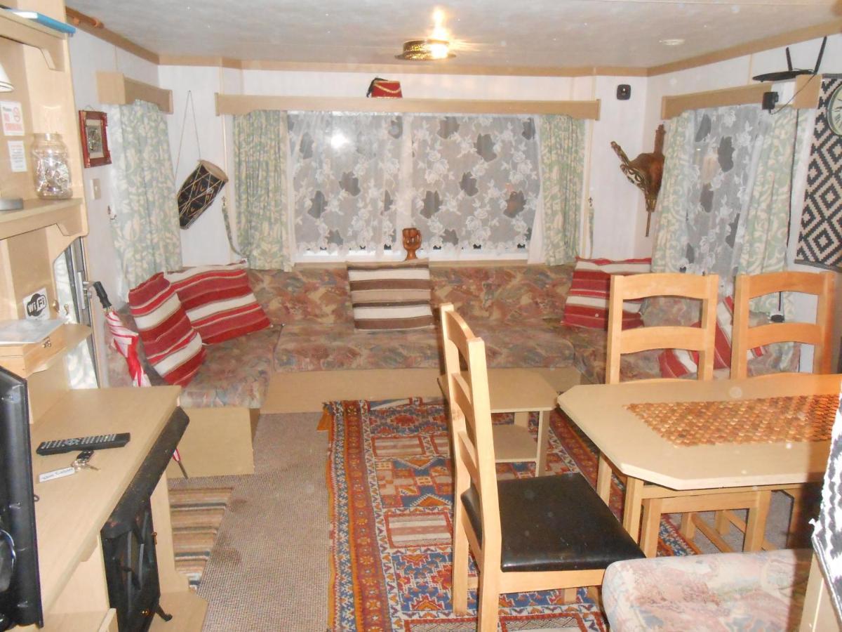 'The Cabin'. A Cosy Private & Secure Holiday Home. Padeswood Zewnętrze zdjęcie
