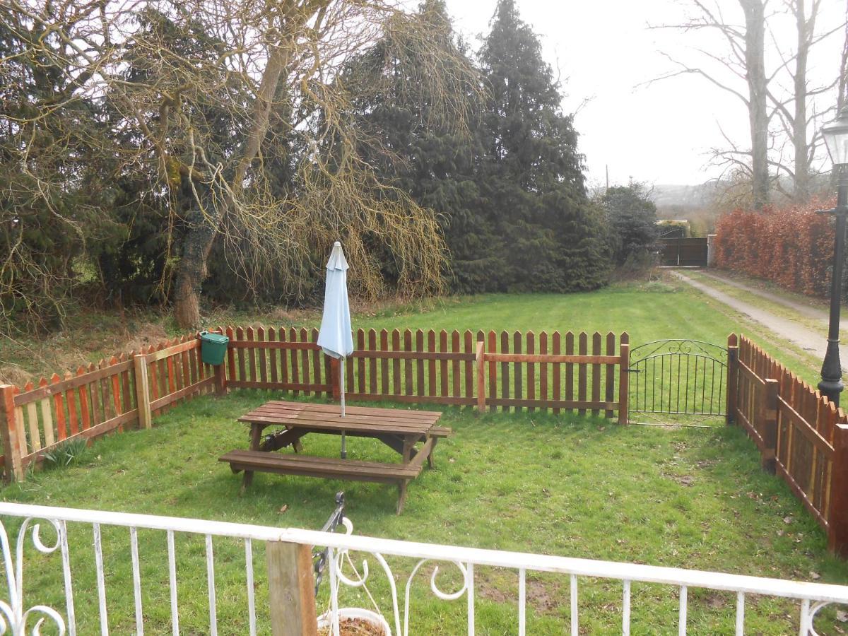 'The Cabin'. A Cosy Private & Secure Holiday Home. Padeswood Zewnętrze zdjęcie